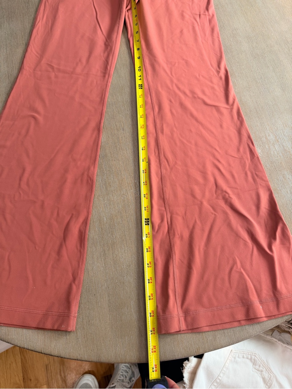 Lululemon Women's Coral Flare Yoga Pants 8 - Picture 3 of 11